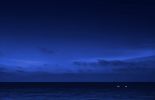 Blaue Nacht am Meer